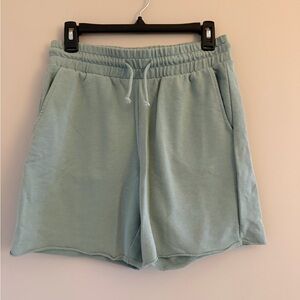 H&M Men's Soft Green Athletic Shorts Elastic Waist Draw String Shorts Size Small